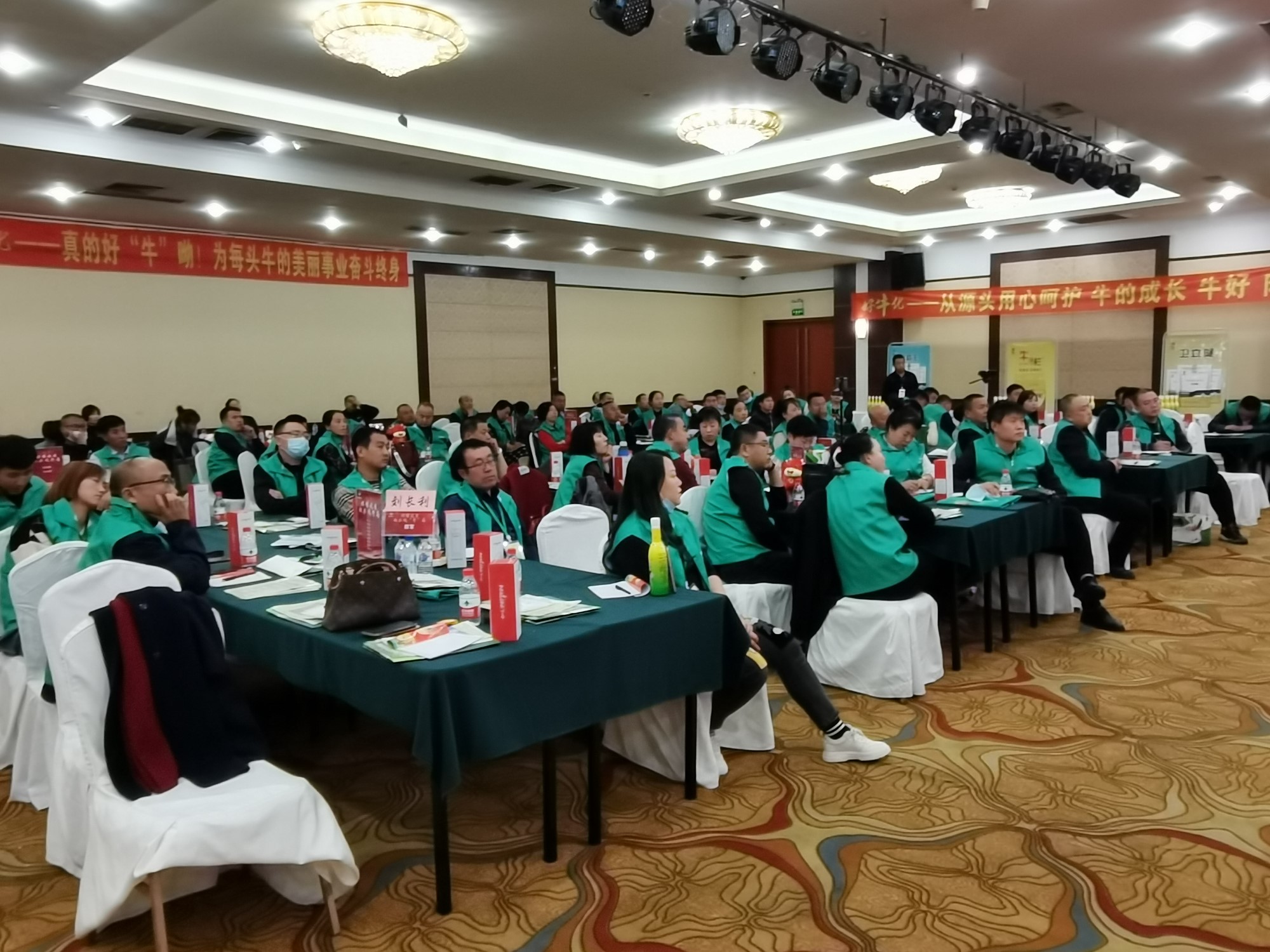 《燃爆流量 做區(qū)域“?！鄙獭返拈L春站